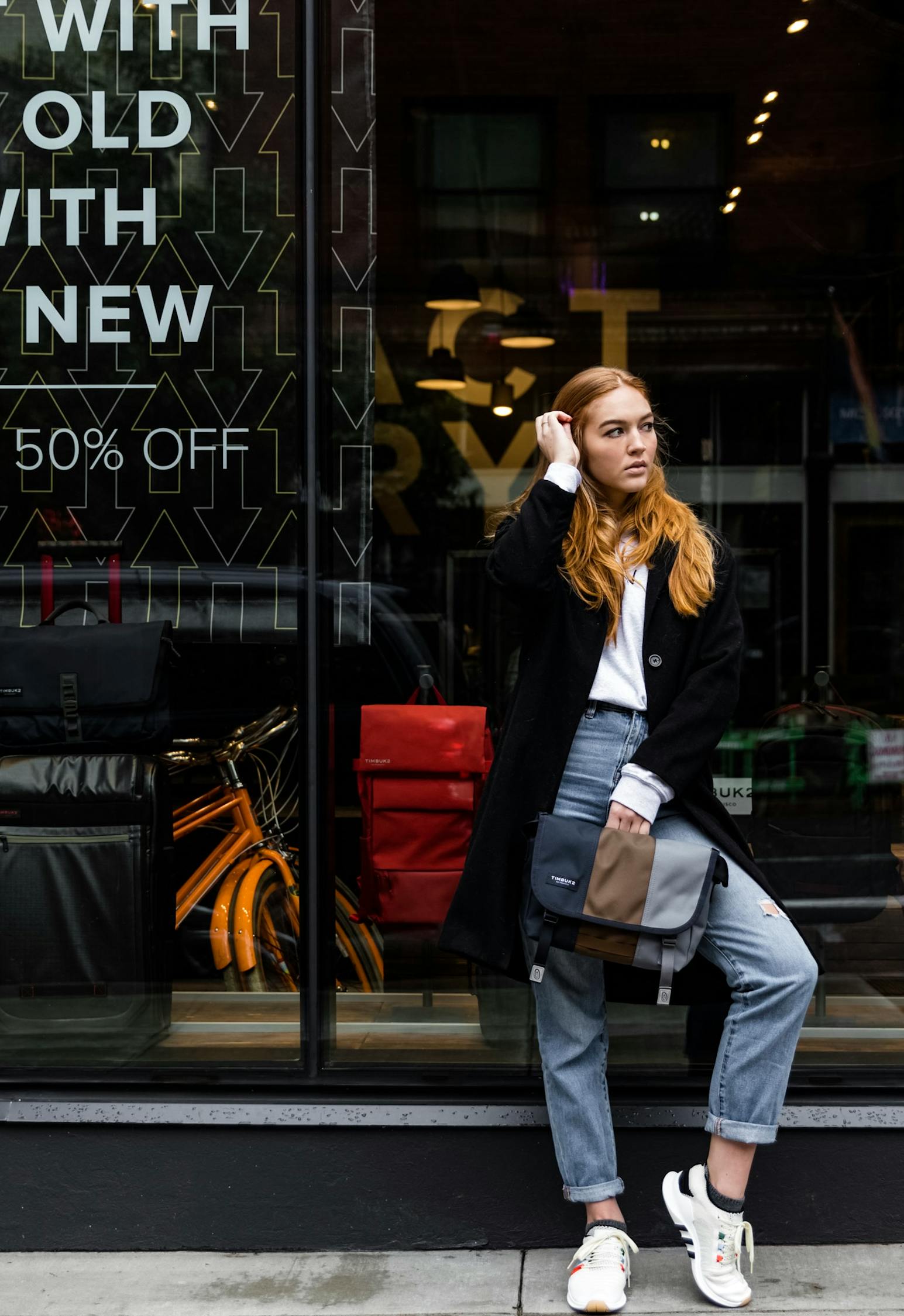 最新時(shí)尚搭配,探索現(xiàn)代潮流的多樣性與個(gè)性化風(fēng)采